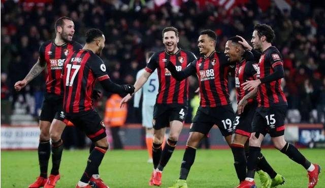  哈兰德戴帽曼城五球横扫伯恩茅斯  